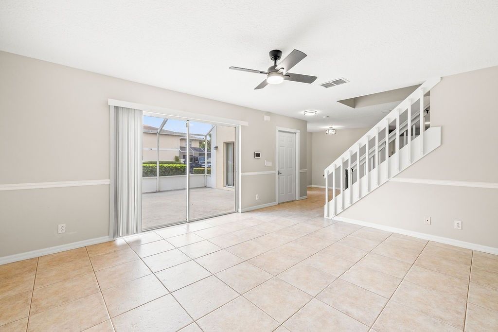 1542 N Lawnwood Circle, Unit 37D, Fort Pierce, FL 34950 Photo