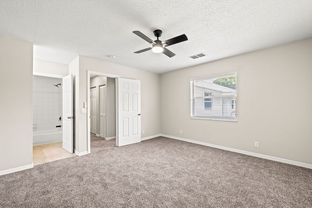 1542 N Lawnwood Circle, Unit 37D, Fort Pierce, FL 34950 Photo