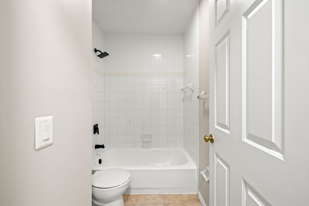 1542 N Lawnwood Circle, Unit 37D, Fort Pierce, FL 34950 Photo