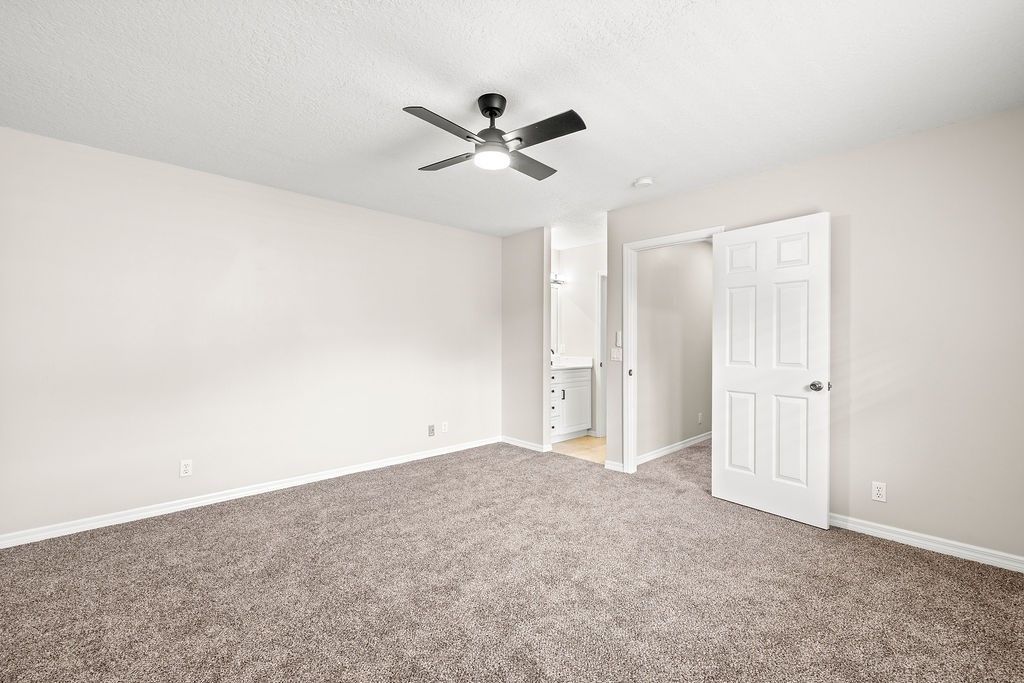 1542 N Lawnwood Circle, Unit 37D, Fort Pierce, FL 34950 Photo