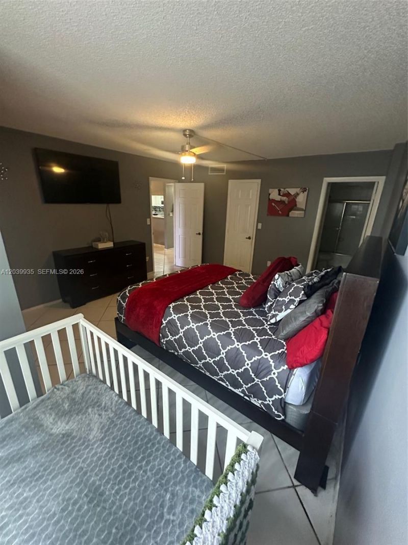 4158 Inverrary Dr , Unit 405, Lauderhill, FL 33319 Photo