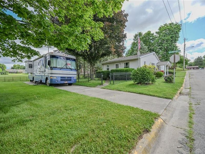 1302 N Yellow Springs Street, Springfield, OH 45504 Photo 23