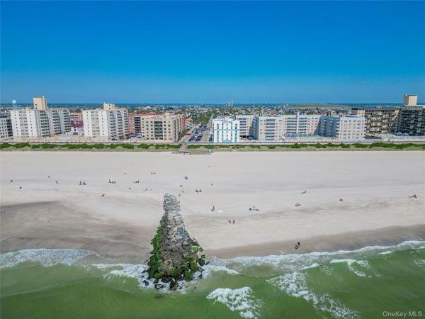 10 Franklin Boulevard , Unit 412, Long Beach, NY 11561