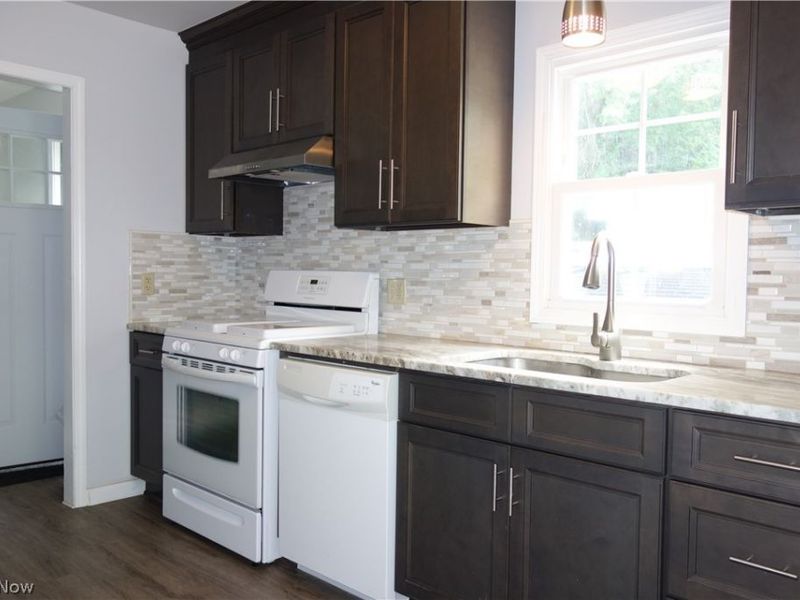 871 Overlook Avenue, Ravenna, OH 44266 Photo 9