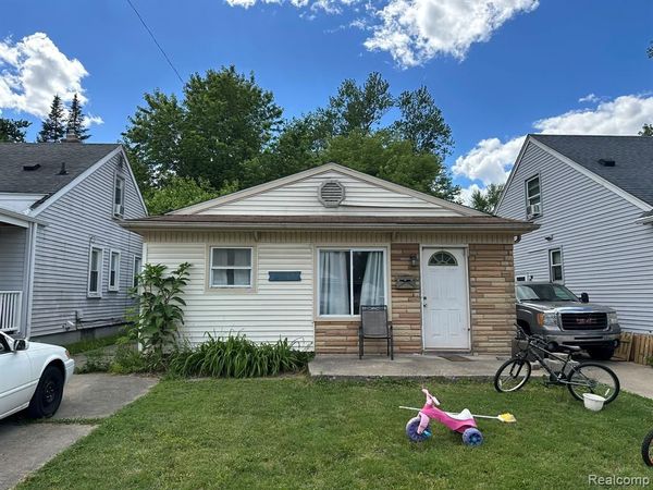 15589 Norborne Avenue, Redford Twp, MI 48239