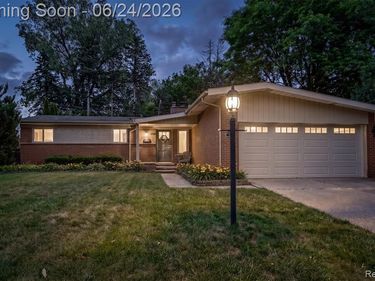 14196 Loveland Street, Livonia, MI 48154