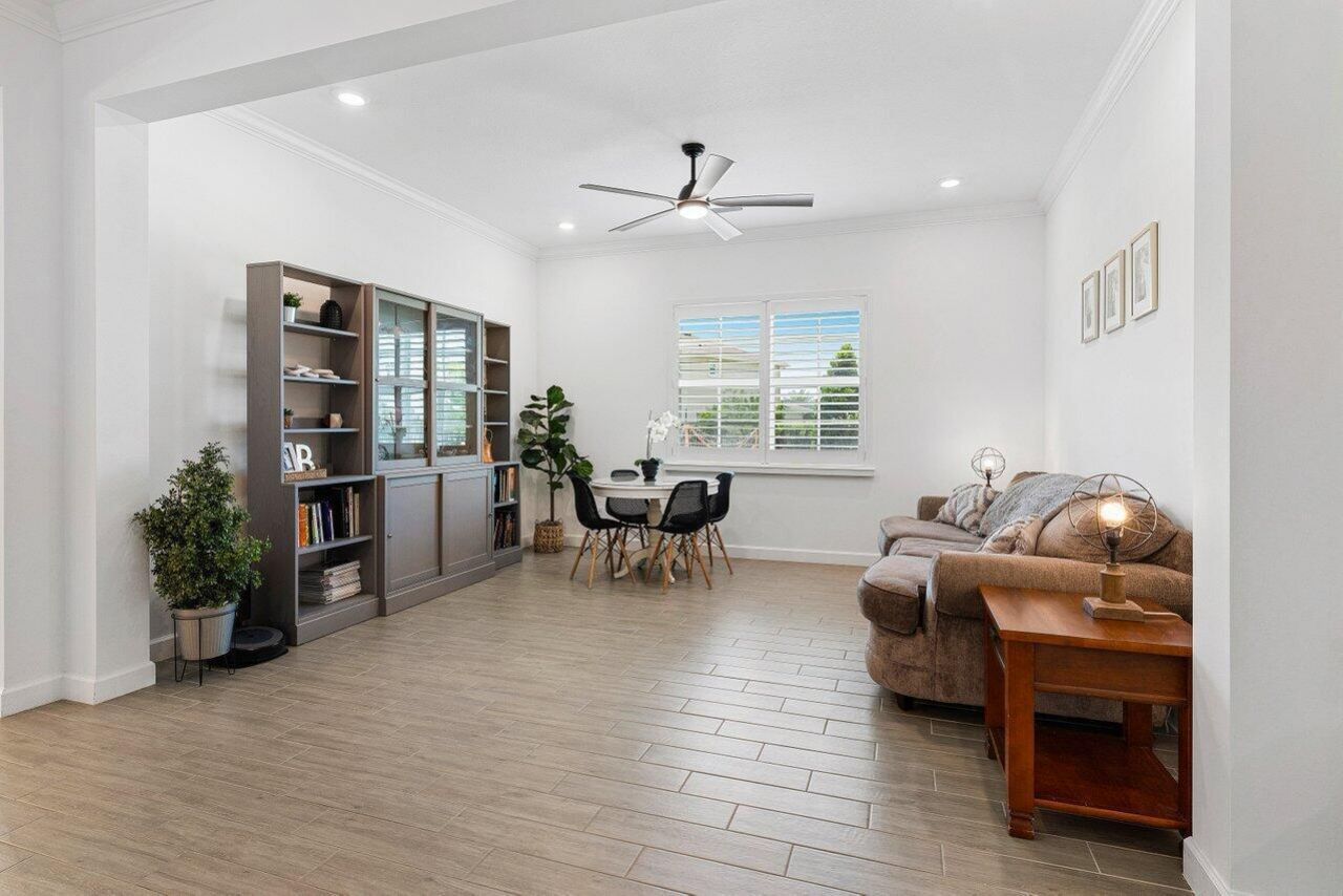 962 Castaway Court, The Acreage, FL 33470 Photo