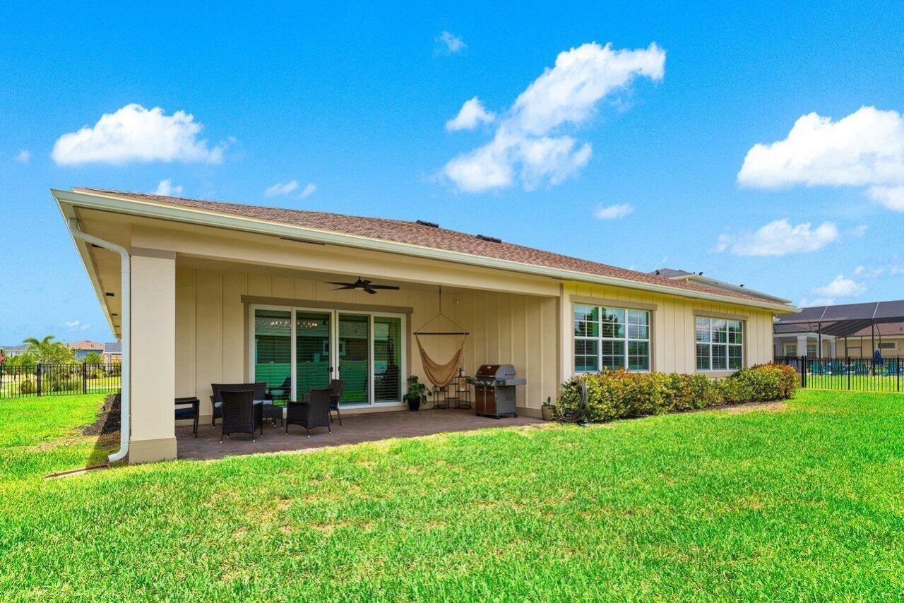 962 Castaway Court, The Acreage, FL 33470 Photo