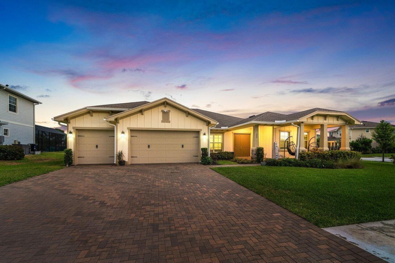 962 Castaway Court, The Acreage, FL 33470 Photo