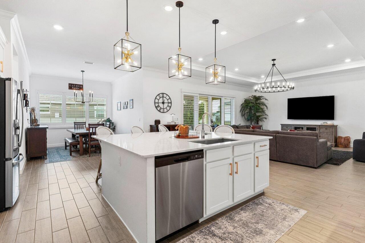 962 Castaway Court, The Acreage, FL 33470 Photo