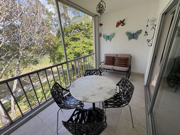 1055 Country Club Drive, Unit 404, Margate, FL 33063