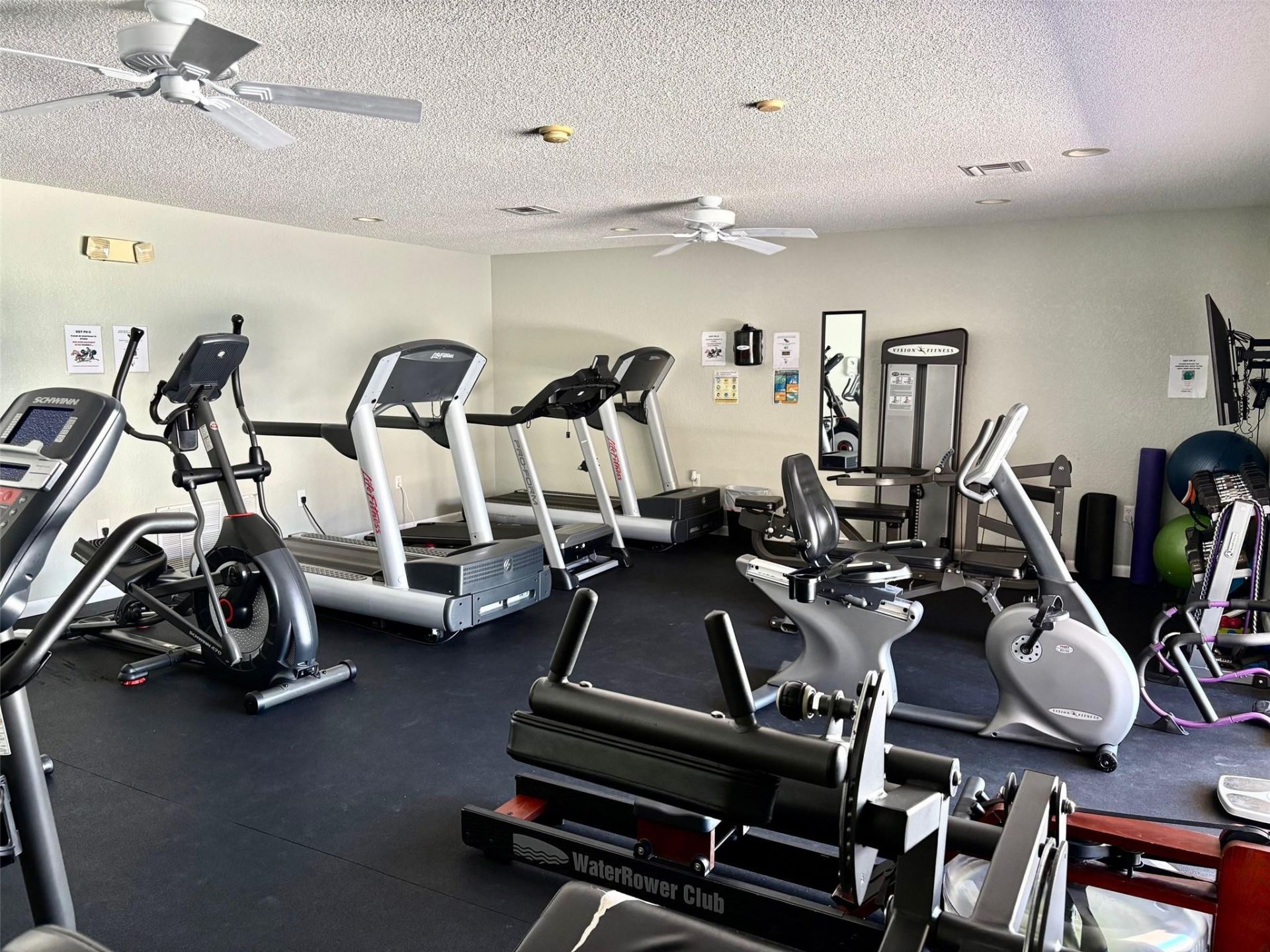 1055 Country Club Drive, Unit 404, Margate, FL 33063 Photo