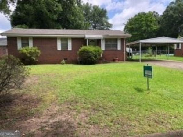 1222 S 9th. St, Lanett, AL 36863