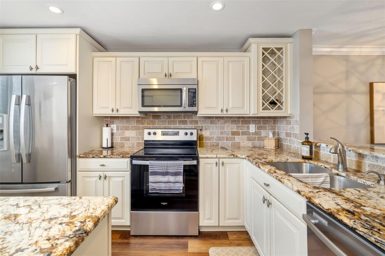 8911 Midnight Pass Road, Unit 409, Sarasota, FL 34242 Photo