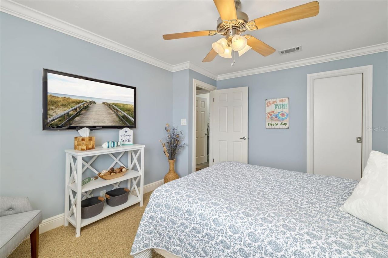 8911 Midnight Pass Road, Unit 409, Sarasota, FL 34242 Photo