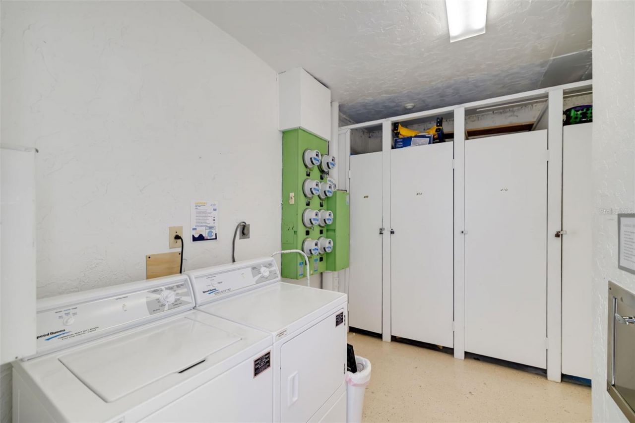 8911 Midnight Pass Road, Unit 409, Sarasota, FL 34242 Photo