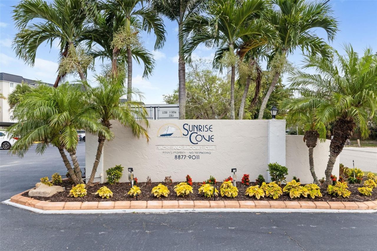 8911 Midnight Pass Road, Unit 409, Sarasota, FL 34242 Photo