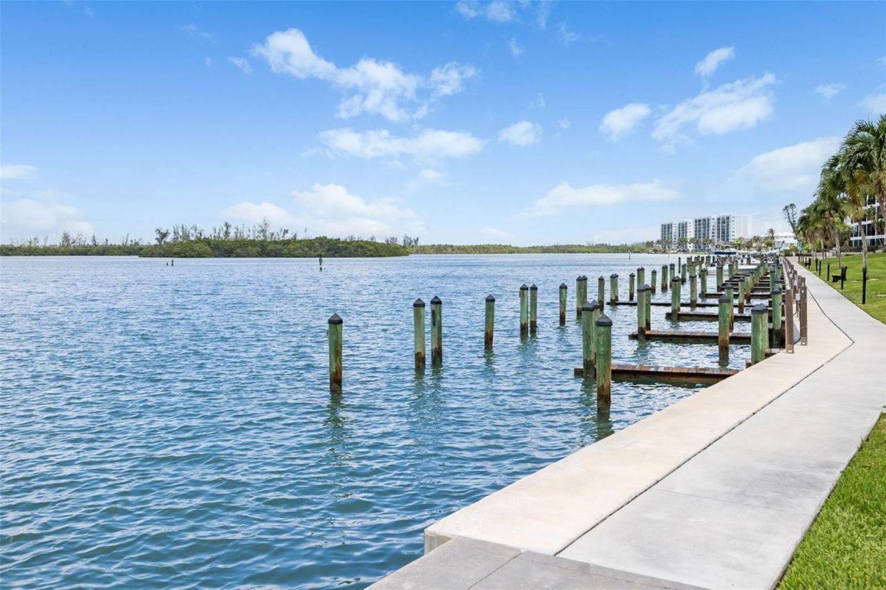8911 Midnight Pass Road, Unit 409, Sarasota, FL 34242 Photo