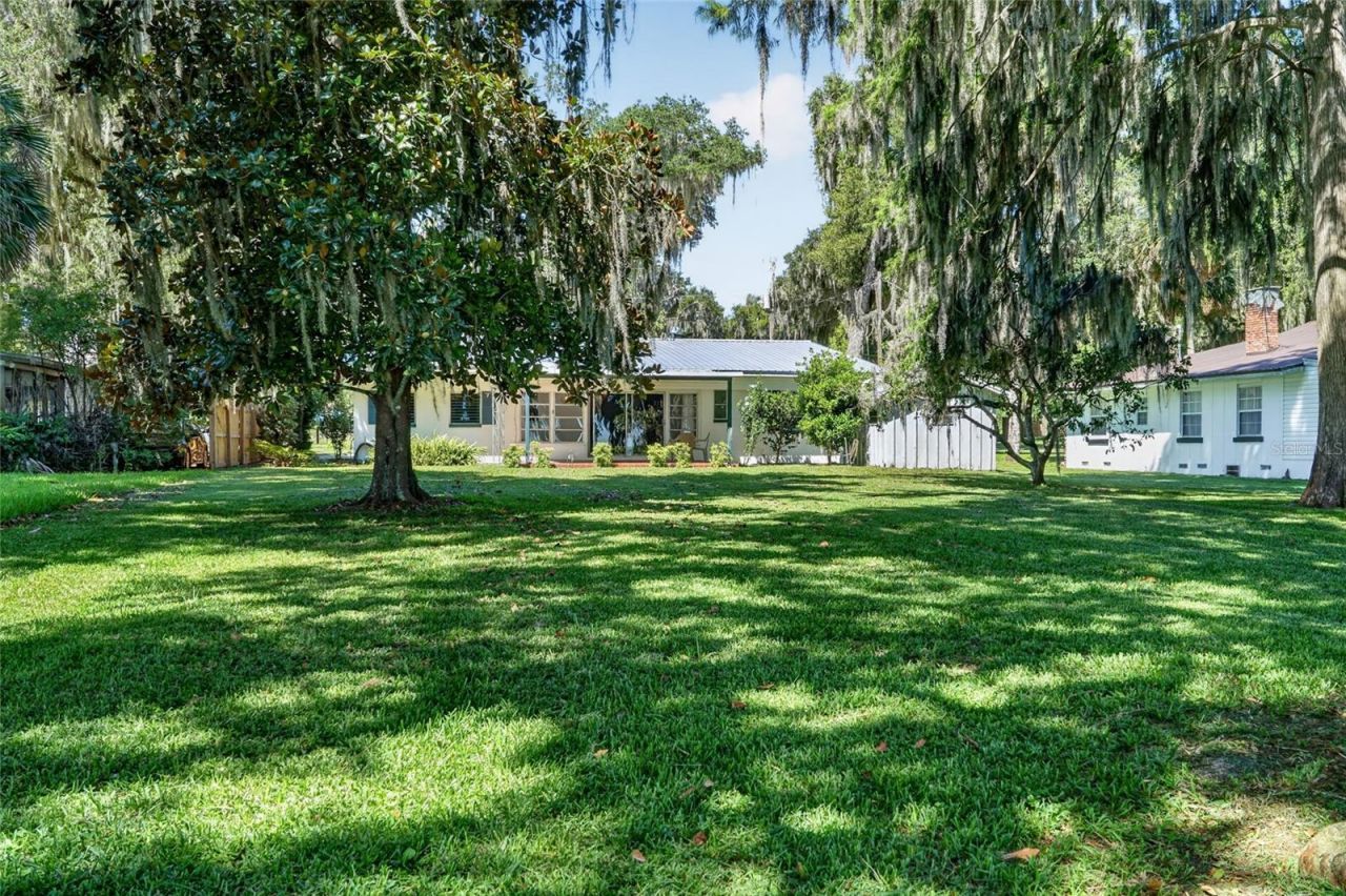 4136 Cr 400 , Lake Panasoffkee, FL 33538 Photo