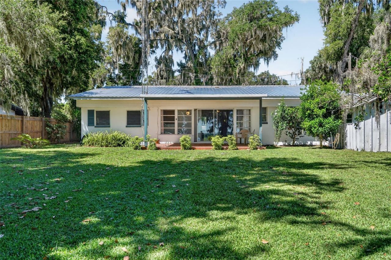 4136 Cr 400 , Lake Panasoffkee, FL 33538 Photo