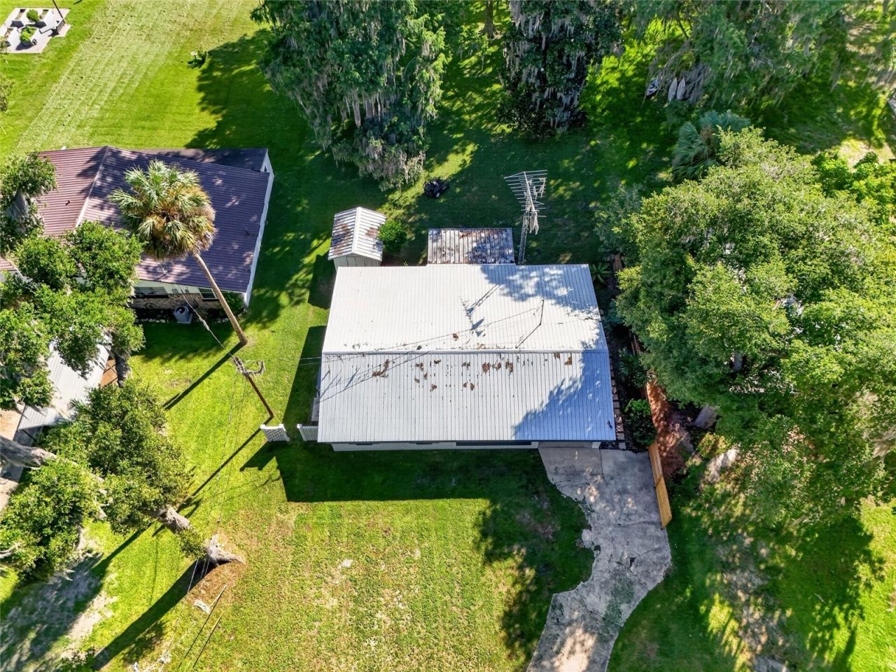 4136 Cr 400 , Lake Panasoffkee, FL 33538 Photo