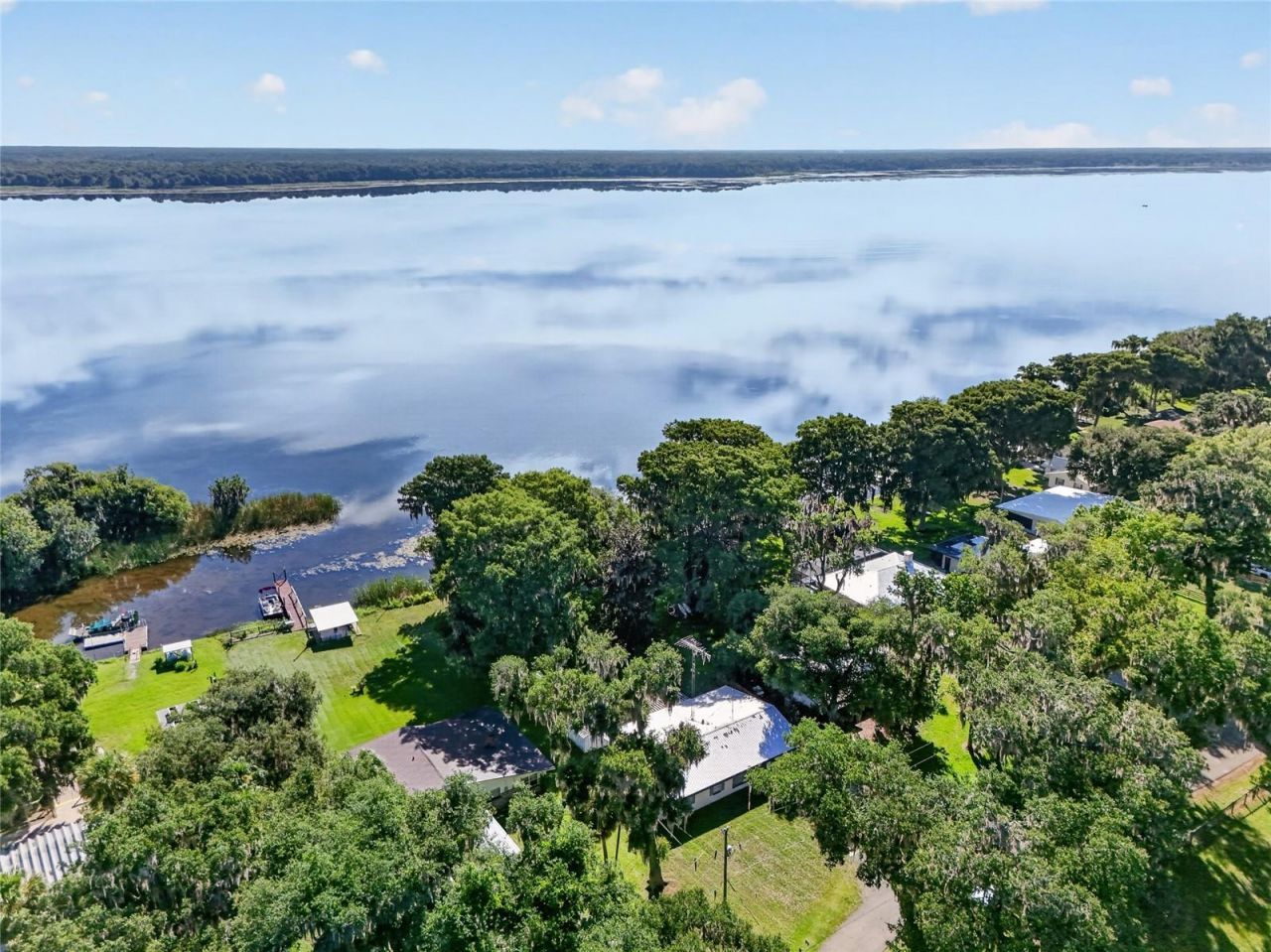 4136 Cr 400 , Lake Panasoffkee, FL 33538 Photo