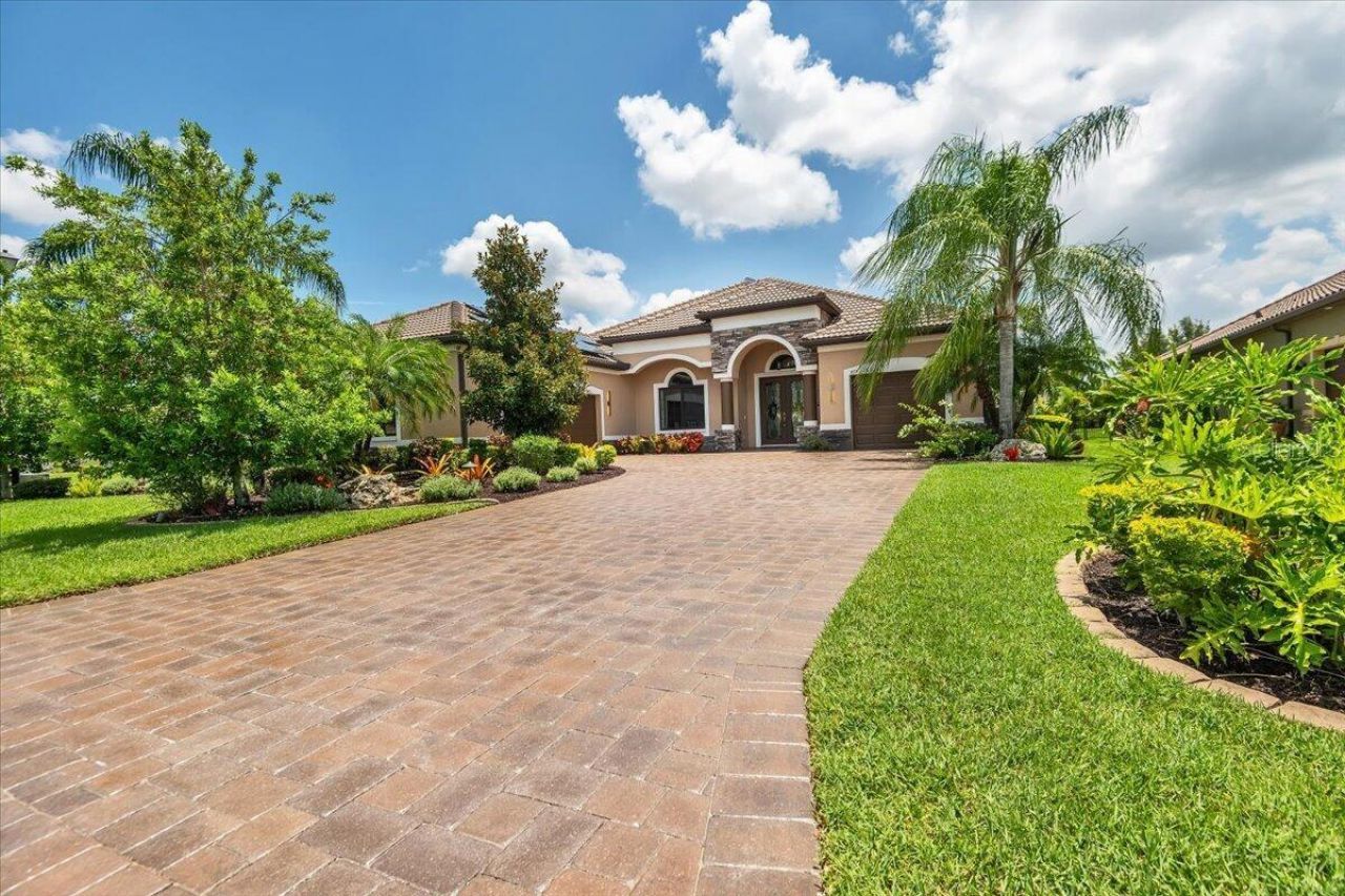 957 145th Street Circle Ne, Bradenton, FL 34212 Photo