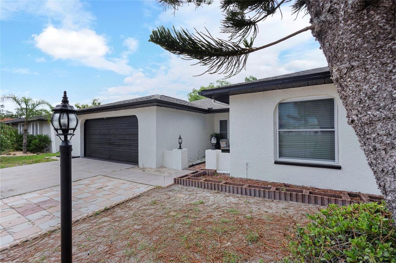 10951 Peppertree Ln , Port Richey, FL 34668 Photo
