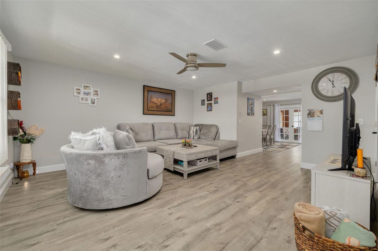 802 Mindy Court, Unit 802, Largo, FL 33771 Photo