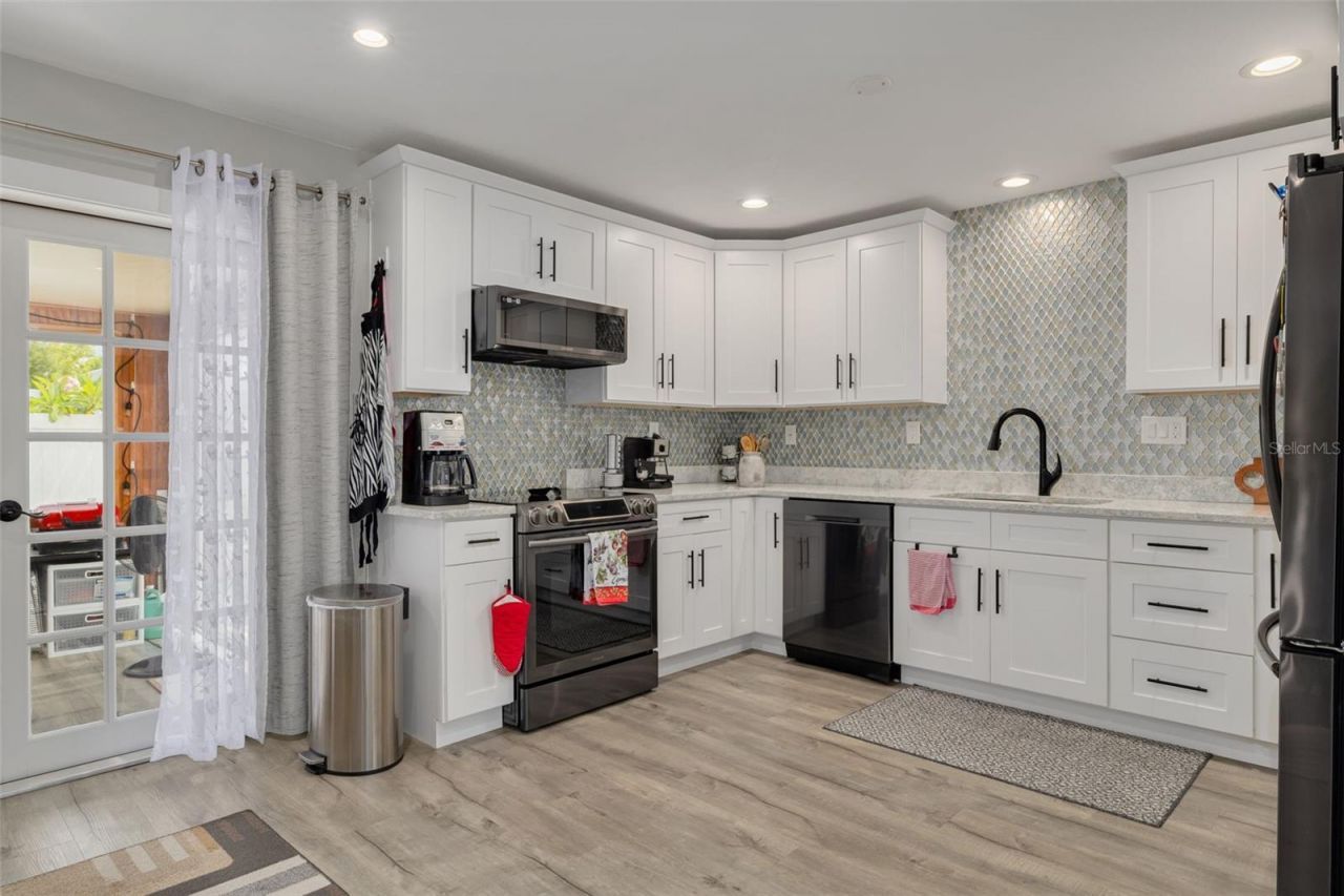 802 Mindy Court, Unit 802, Largo, FL 33771 Photo
