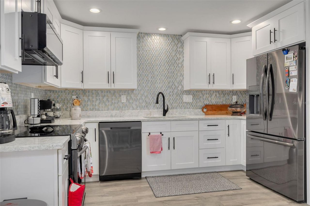 802 Mindy Court, Unit 802, Largo, FL 33771 Photo
