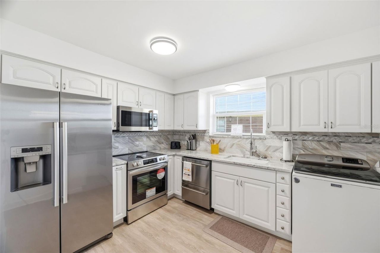 3595 40th Avenue S, Unit 3, Saint Petersburg, FL 33711 Photo