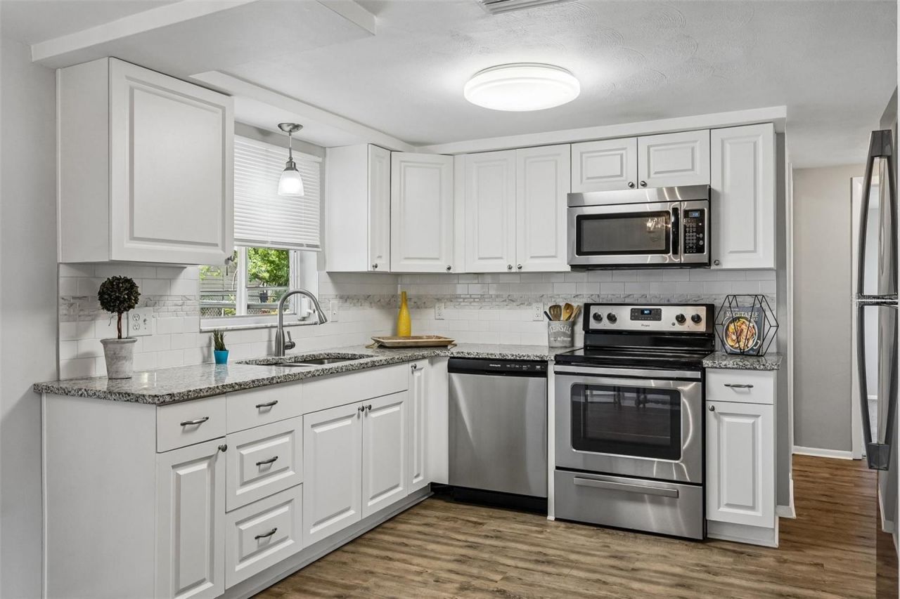 7215 Mayfield Drive , Port Richey, FL 34668 Photo