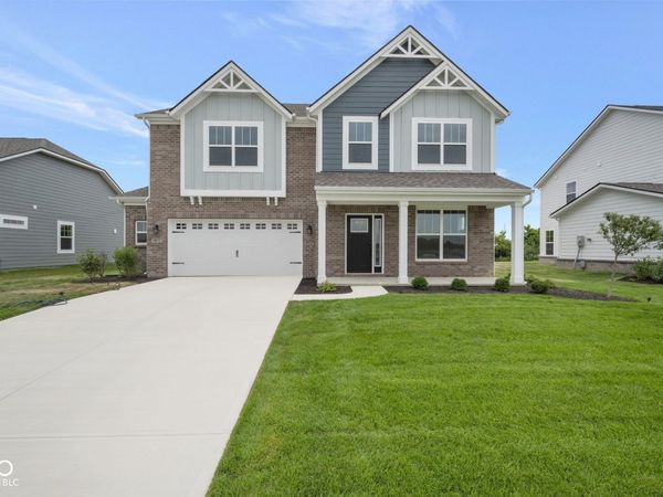 9872 Glad Grist Drive, McCordsville, IN 46055