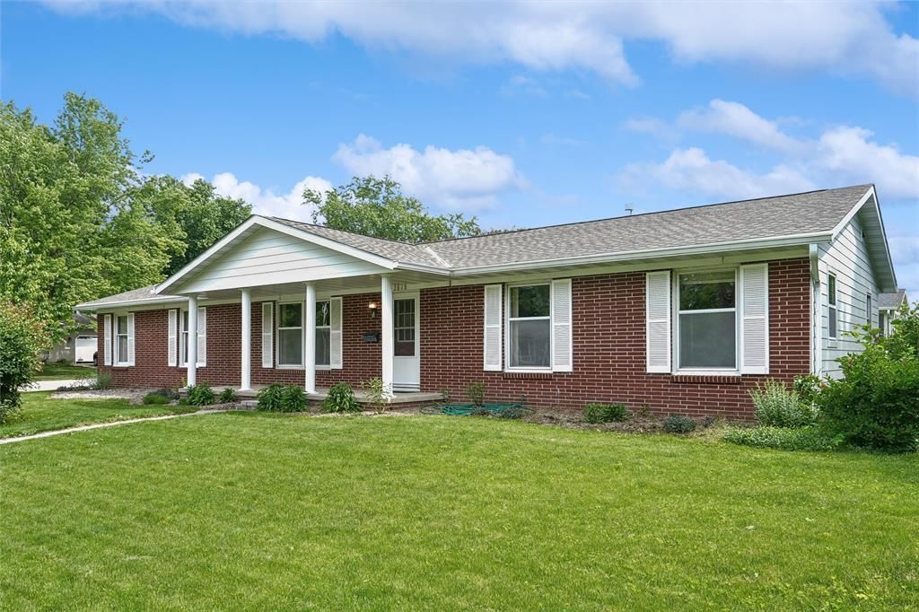 2818 Eisenhower Avenue, Ames, IA 50010 Main Photo