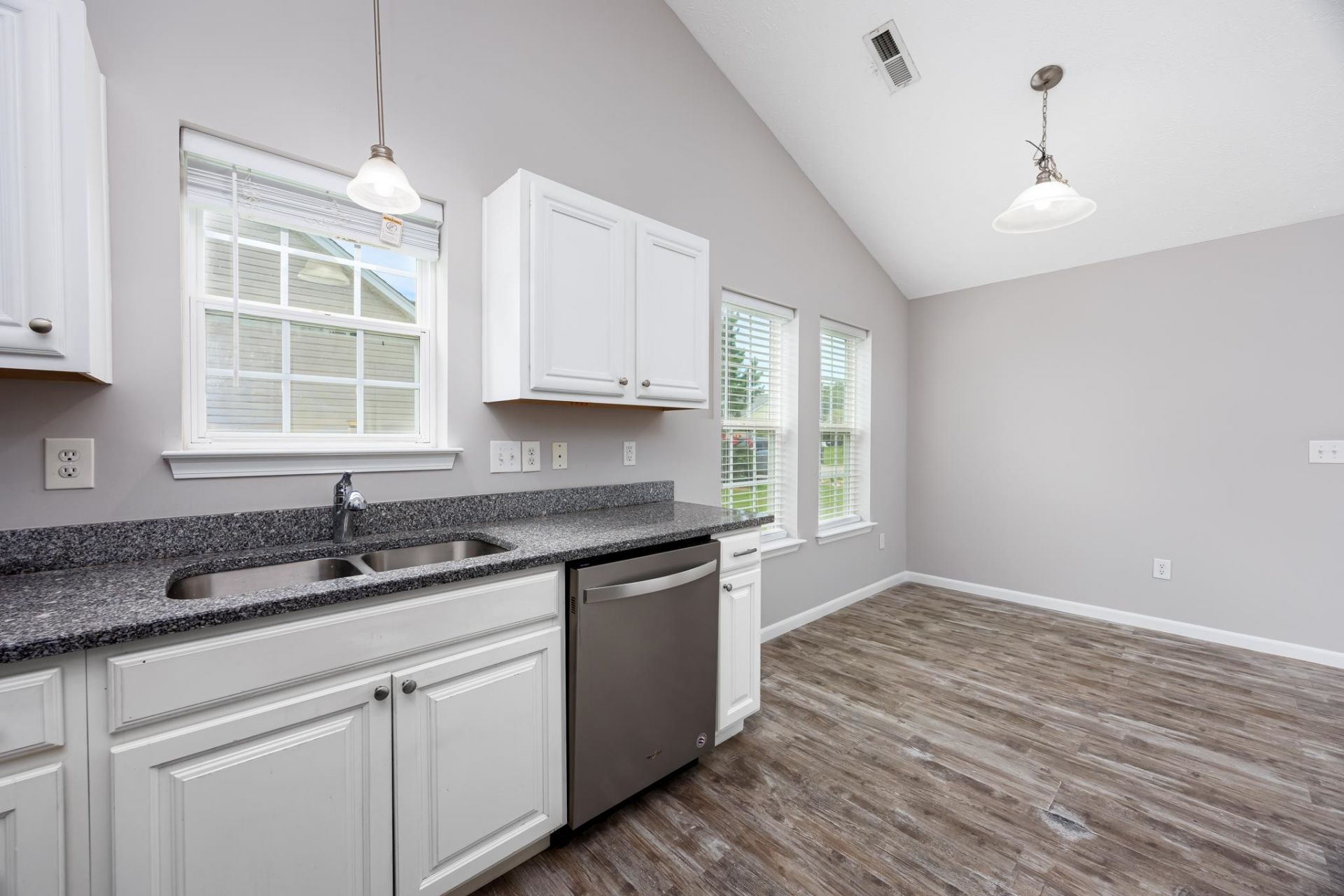 151 Heath Dr. Photo 13