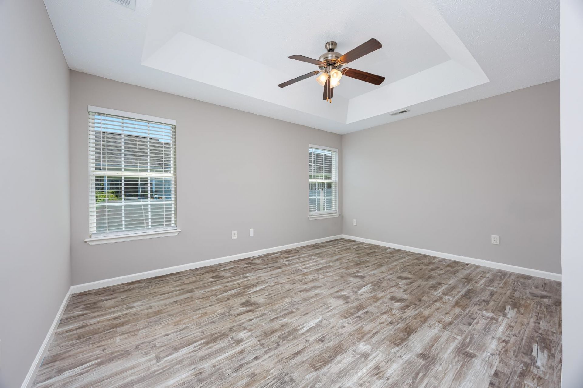 151 Heath Dr. Photo 17