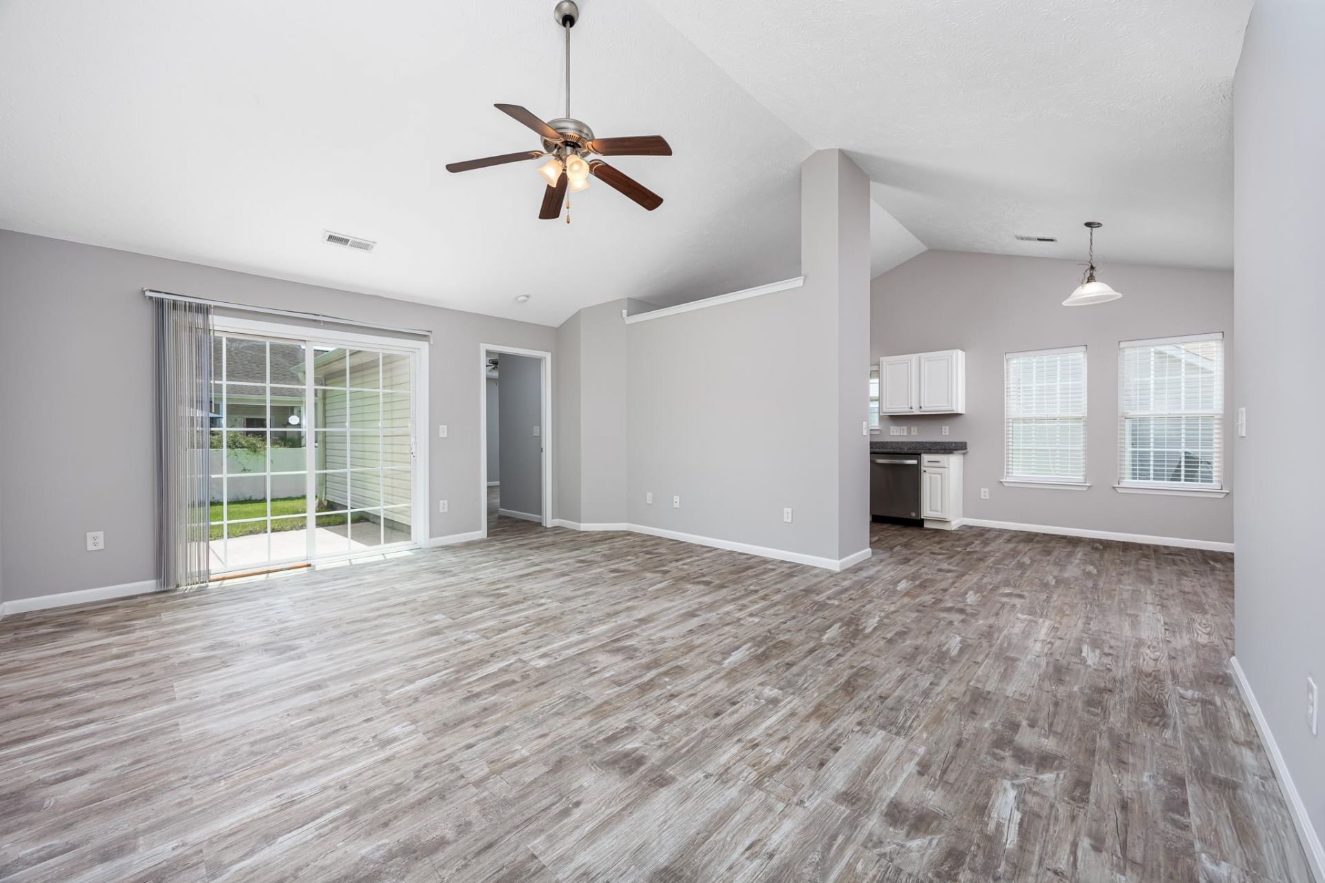 151 Heath Dr. Photo 7