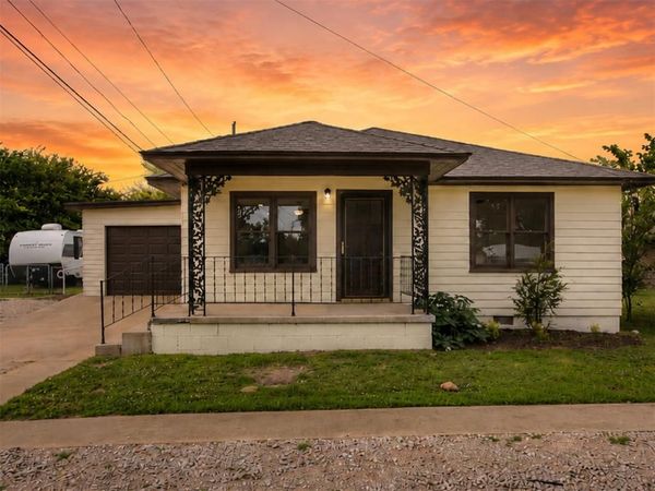 906 W Ridgewood Street, Shawnee, OK 74801