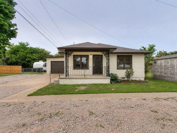 906 W Ridgewood Street, Shawnee, OK 74801
