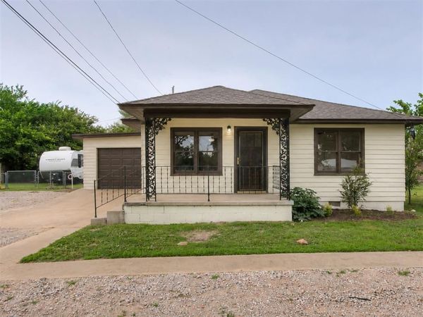 906 W Ridgewood Street, Shawnee, OK 74801