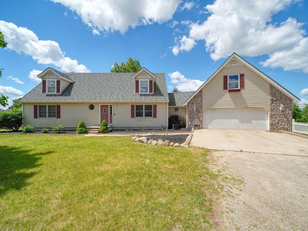 10770 Brix Highway, Brooklyn, MI 49230