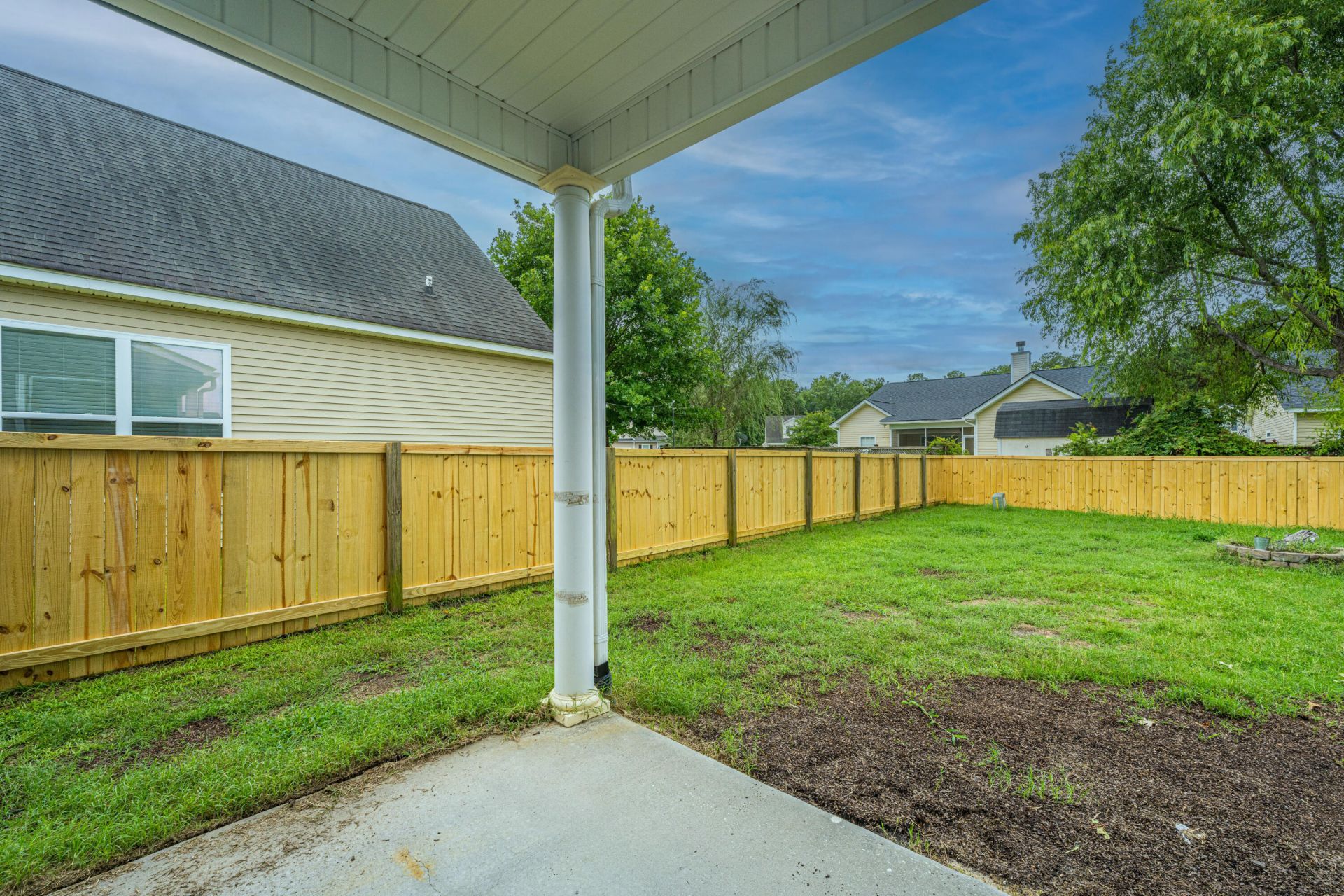 325 Harriswood Lane Photo 22