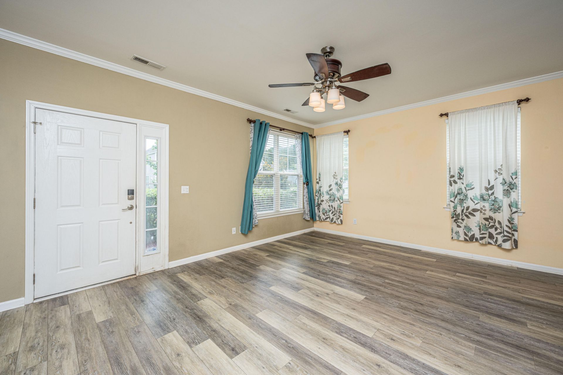 325 Harriswood Lane Photo 33
