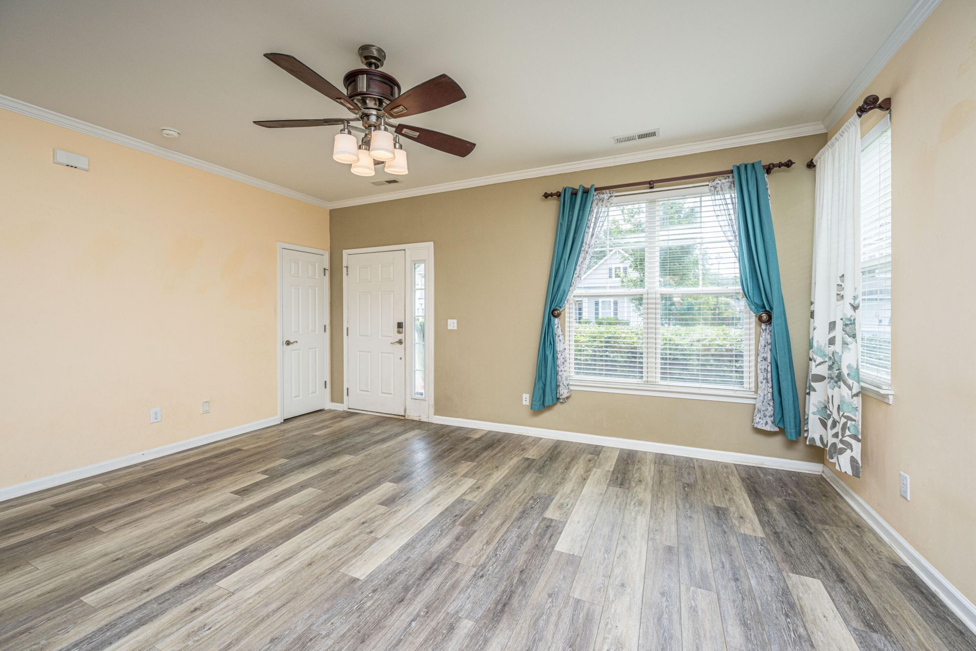 325 Harriswood Lane Photo 34