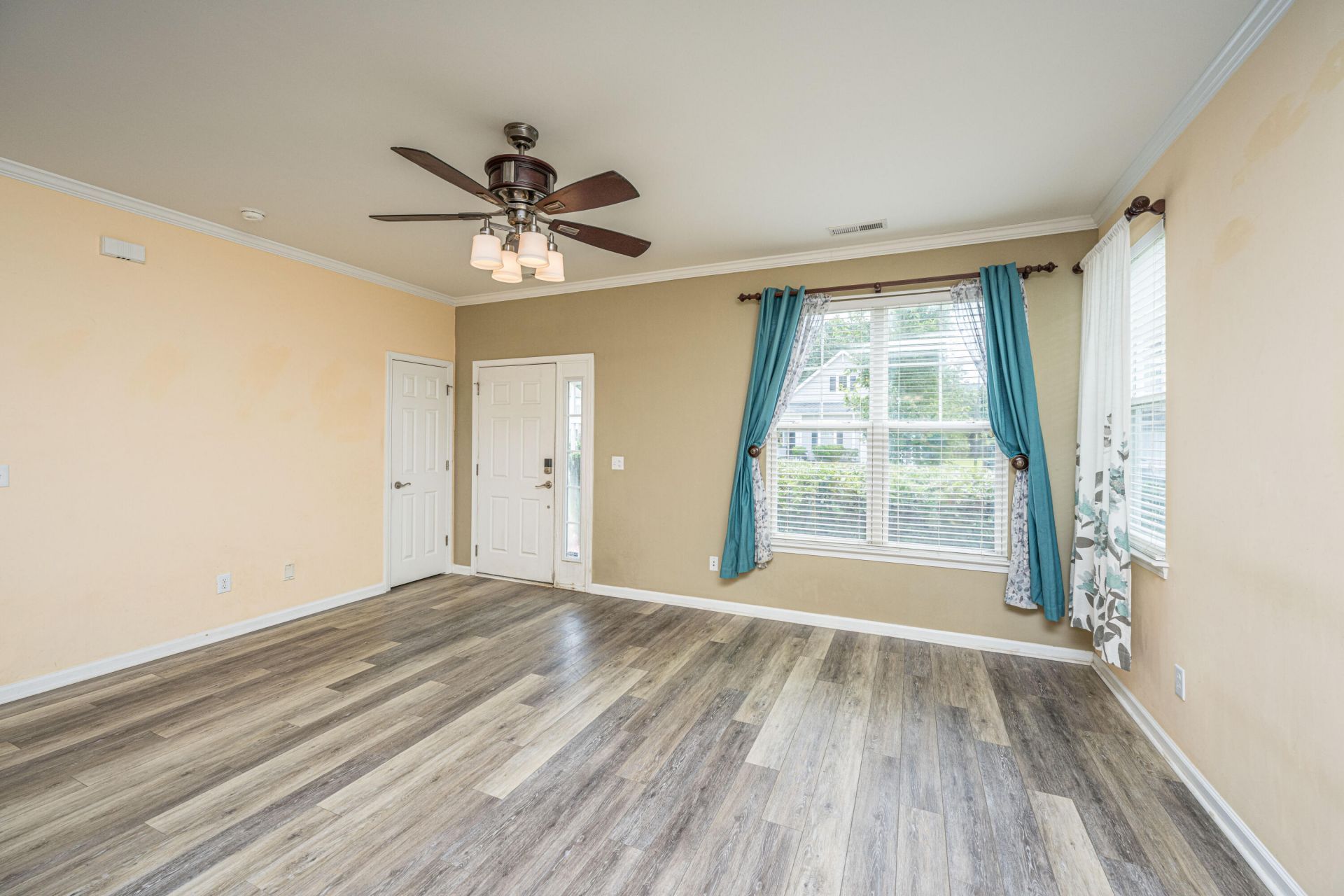 325 Harriswood Lane Photo 37