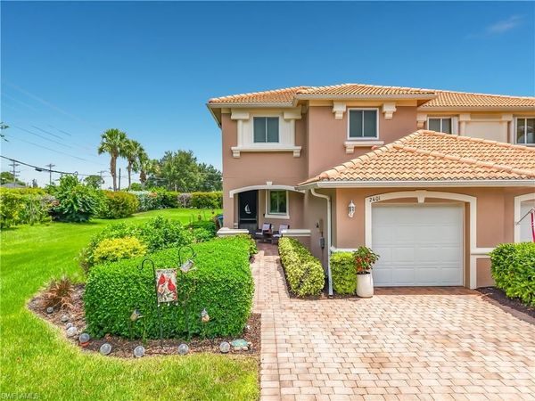 2401 Caslotti WAY , CAPE CORAL, FL 33909