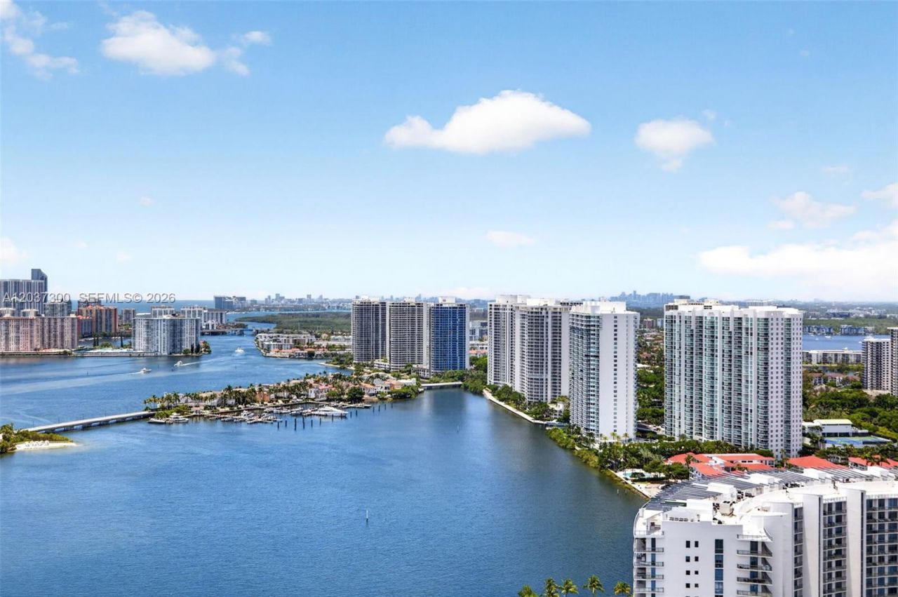 3370 Hidden Bay Dr, Unit #UPH3715, Aventura, FL 33180 Photo