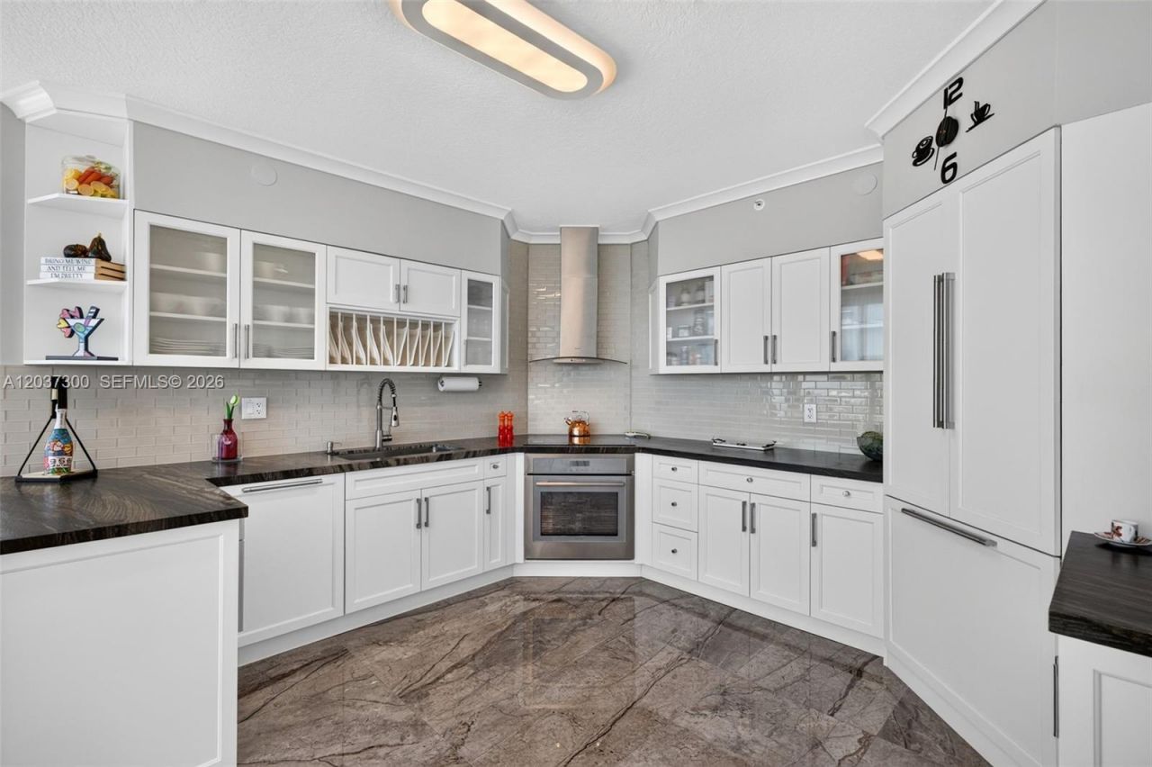 3370 Hidden Bay Dr, Unit #UPH3715, Aventura, FL 33180 Photo