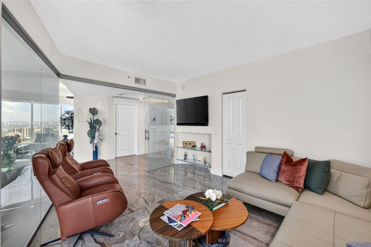 3370 Hidden Bay Dr, Unit #UPH3715, Aventura, FL 33180 Photo